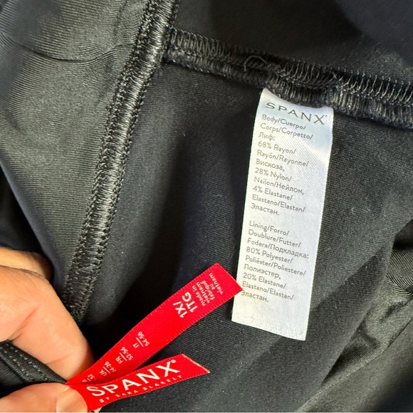 SPANX Women’s Black Leggings Sz 1X Stretch High Waist Skinny Pull On Pants Crop - Picture 8 of 9